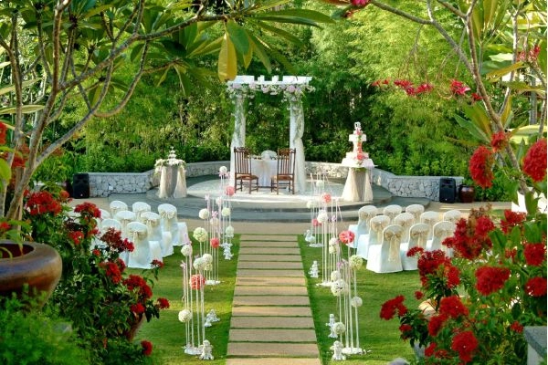 مزایای باغ تالار نسبت به تالار