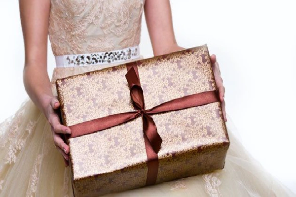 بهترین کادوی عروسی برای دوست چیست؟