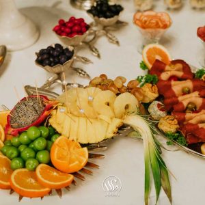 پذیرایی لاکچری در باغ تالار والا